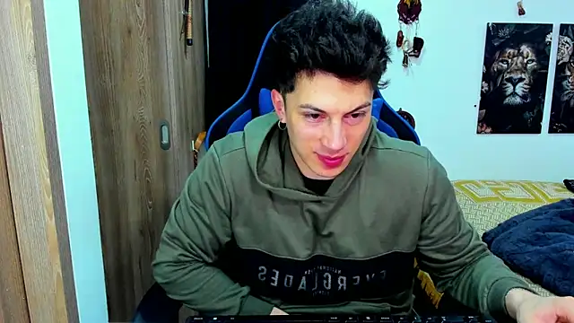 Snapshot of javiersexymann chatting on 12-14-24, 03:51 javiersexymann online show from 12-14-24, 03:51