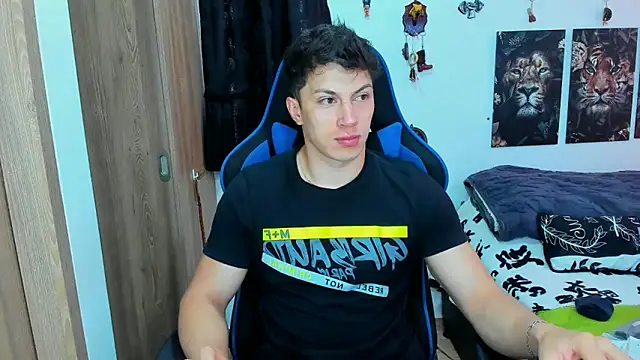 Snapshot of javiersexymann chatting on 02-19-25, 06:10 javiersexymann online show from 02-19-25, 06:10