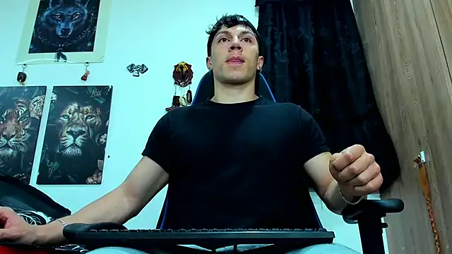 Snapshot of javiersexymann chatting on 03-03-25, 07:06 javiersexymann online show from 03-03-25, 07:06