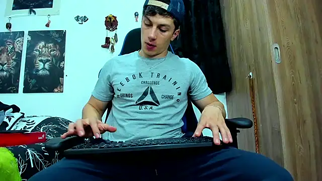 Snapshot of javiersexymann chatting on 03-07-25, 04:02 javiersexymann online show from 03-07-25, 04:02