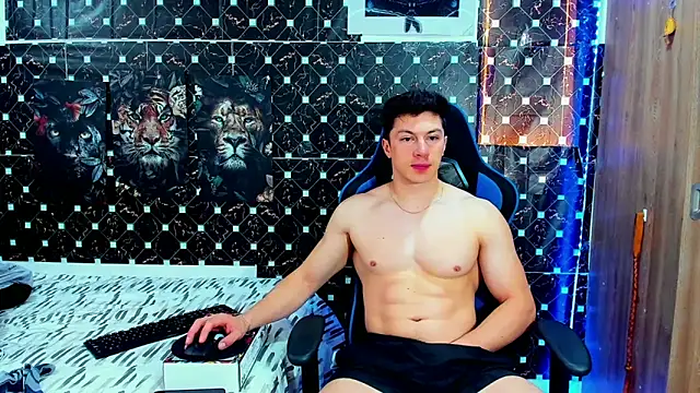 Snapshot of javiersexymann chatting on 05-20-26, 04:46 javiersexymann online show from 05-20-26, 04:46