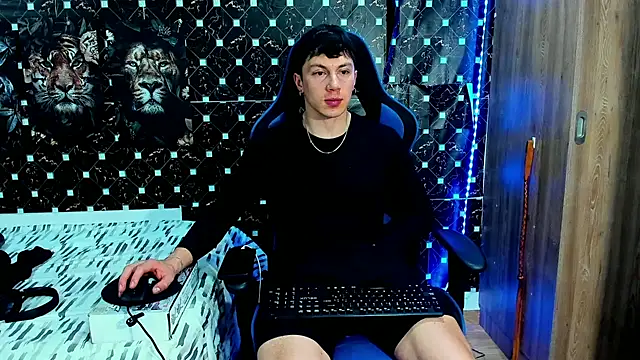Snapshot of javiersexymann chatting on 05-25-26, 02:50 javiersexymann online show from 05-25-26, 02:50