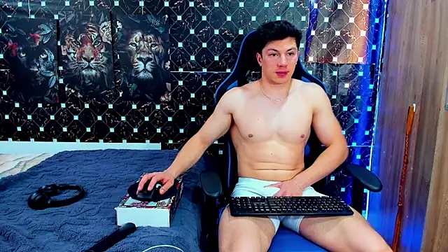 Snapshot of javiersexymann chatting on 05-26-26, 09:11 javiersexymann online show from 05-26-26, 09:11