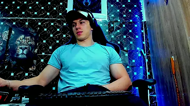 Snapshot of javiersexymann chatting on 05-31-26, 04:53 javiersexymann online show from 05-31-26, 04:53