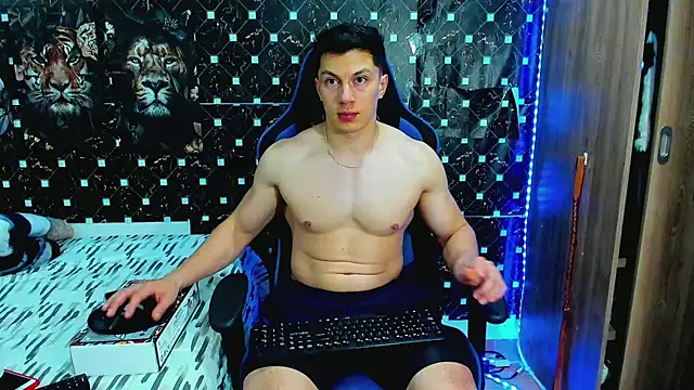 Snapshot of javiersexymann chatting on 06-04-26, 04:51 javiersexymann online show from 06-04-26, 04:51