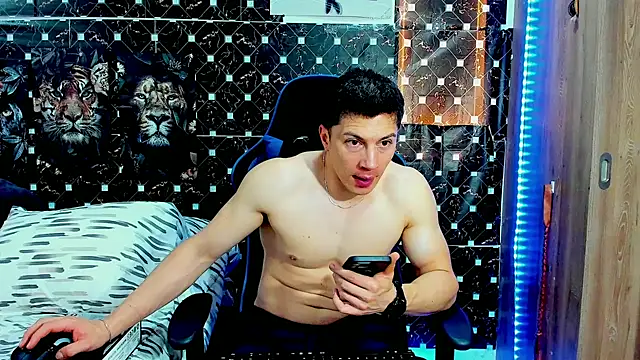 javiersexymann online show from 07-08-26, 04:55