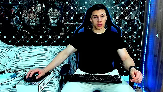 javiersexymann online show from 07-19-26, 10:13