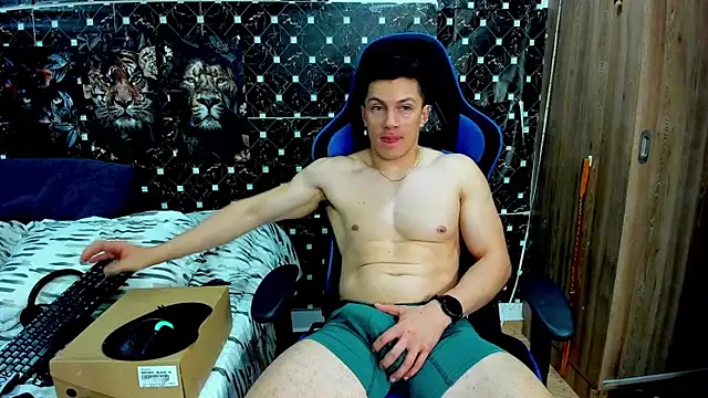 javiersexymann online show from 07-31-26, 06:57