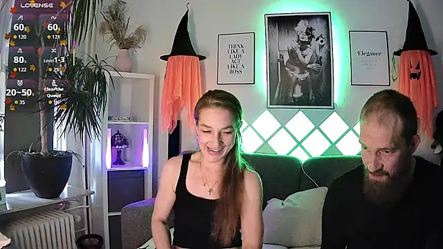 XBellaXundXUweX online show from 10-08-25, 08:45