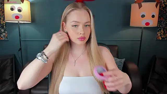 AvroraGoldie online show from 01-15-26, 11:26