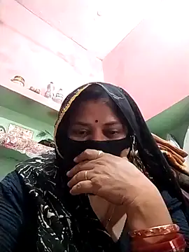 Rajnee33A online show from 04-17-26, 03:53