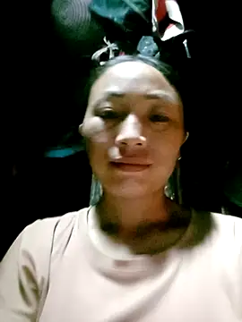 lucybaby00 online show from 04-15-26, 12:01