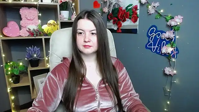 MavkaCute online show from 05-25-26, 06:14