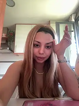 NoeliaGarcia17 online show from 06-16-26, 01:14