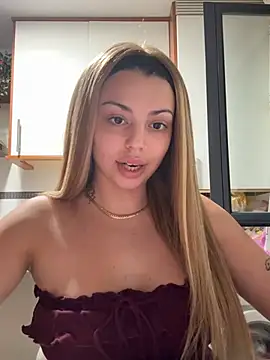 NoeliaGarcia17 online show from 06-30-26, 11:06