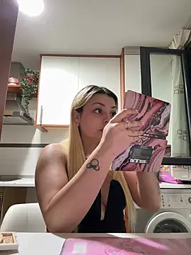 NoeliaGarcia17 online show from 07-16-26, 10:05