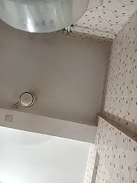 khhlmn online show from 10-19-25, 03:45