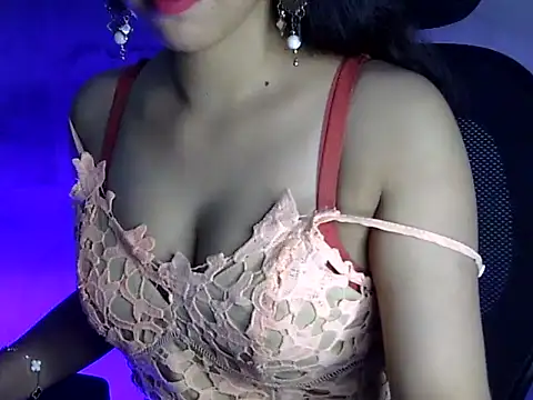 Snapshot of kaira_sharma11 chatting on 09-21-25, 05:14 kaira sharma11 online show from 09-21-25, 05:14