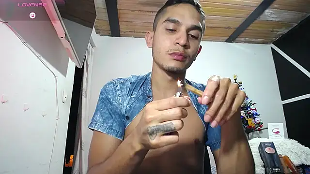 Angel latinboy online show from 12-07-24, 01:25