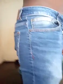 small D94 online show from 12-20-25, 01:40