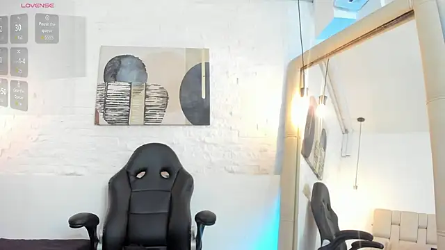 Sarah GothicGirl online show from 11-15-25, 07:32