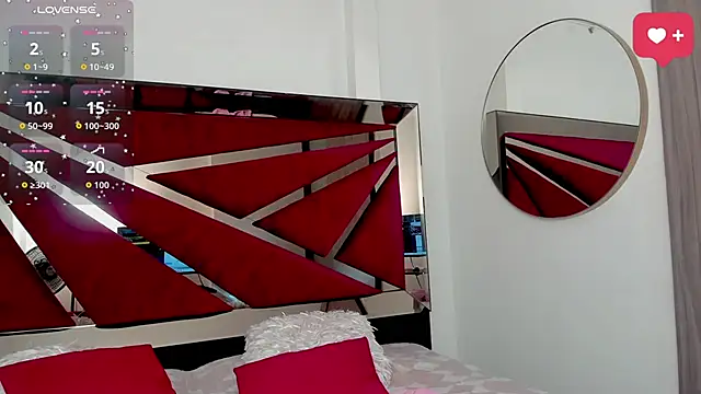 SaraWagner  online show from 04-04-26, 12:09