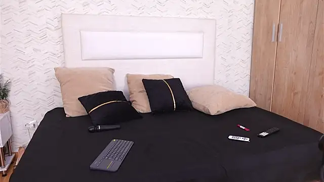 DahliaRosee online show from 01-12-26, 09:09