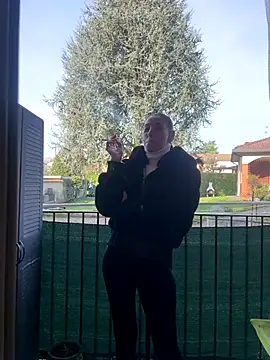 eddivad6974 online show from 12-21-25, 10:33