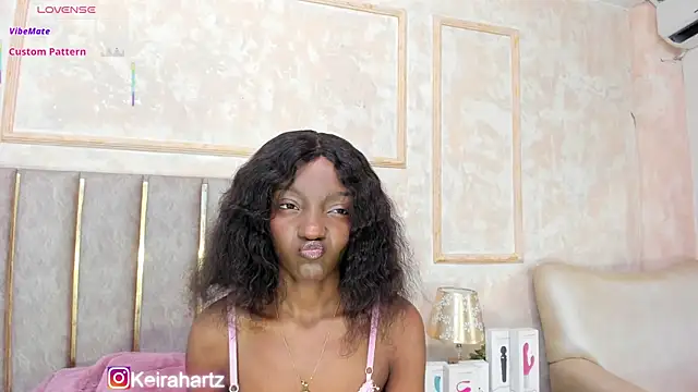 Keirahartz online show from 09-14-25, 03:49