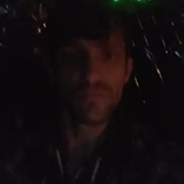 Snapshot of handyman7766 chatting on 11-08-25, 12:05 handyman7766 online show from 11-08-25, 12:05