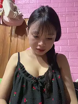 Snapshot of LunaBerry18 chatting on 09-16-25, 12:39 LunaBerry18 online show from 09-16-25, 12:39