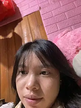 Snapshot of LunaBerry18 chatting on 10-01-25, 03:29 LunaBerry18 online show from 10-01-25, 03:29