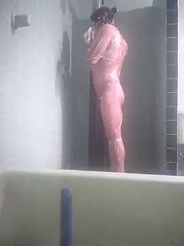 Snapshot of ReyesSau chatting on 09-19-25, 02:40 ReyesSau online show from 09-19-25, 02:40