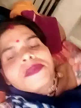 Snapshot of Soniya_pandit chatting on 04-17-26, 11:02 Soniya pandit online show from 04-17-26, 11:02
