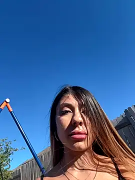 bbgurlnickii online show from 11-11-25, 09:59