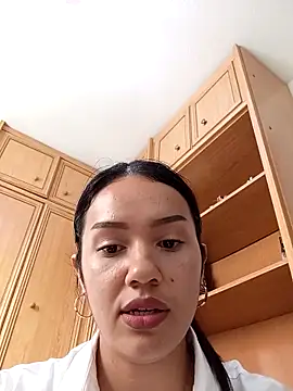 gigifontaine   online show from 03-04-26, 10:21