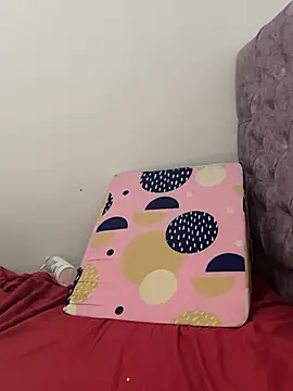 butterfly777  online show from 09-23-25, 09:56