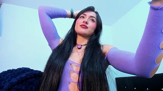 77Neferkitty77 online show from 06-06-26, 11:04