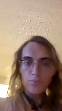 Snapshot of BlondeyMiyMiy chatting on 09-25-25, 10:08 BlondeyMiyMiy online show from 09-25-25, 10:08