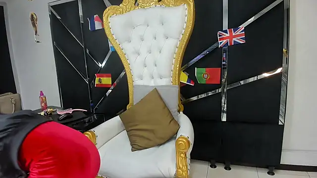 Aisha hotts777 online show from 06-18-26, 08:02