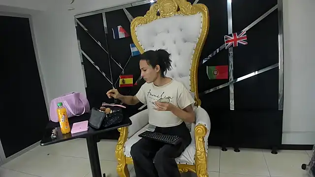 Aisha hotts777 online show from 07-15-26, 07:08