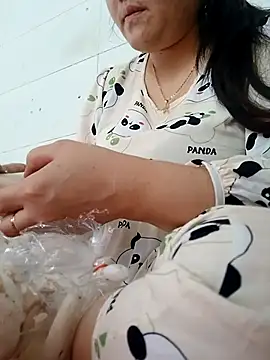  Babyrose  online show from 12-15-25, 03:00