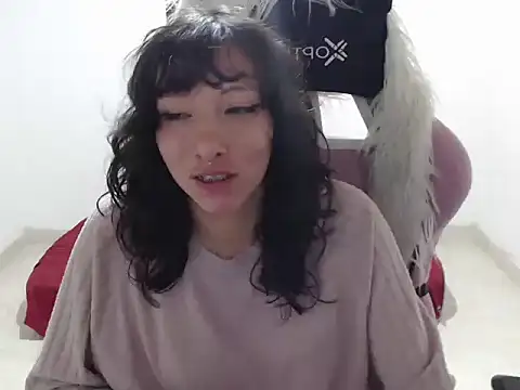 ScarlettShirahoshi online show from 04-14-26, 06:03