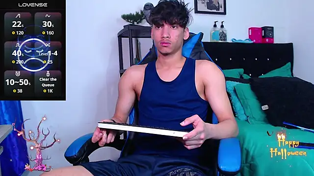 Gael Jones online show from 10-30-25, 04:25