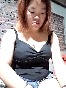 Snapshot of sukabae00 chatting on 04-23-26, 12:51 sukabae00 online show from 04-23-26, 12:51