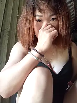 Snapshot of sukabae00 chatting on 05-17-26, 01:03 sukabae00 online show from 05-17-26, 01:03