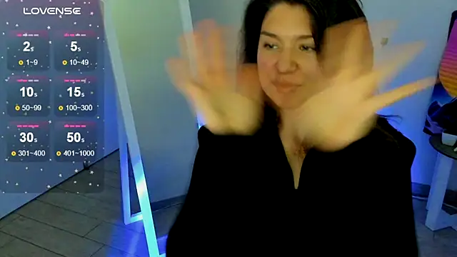 Sandra Curly online show from 10-19-25, 07:14