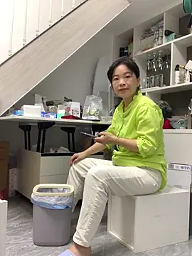 Snapshot of cgooh-611 chatting on 09-17-25, 03:52 cgooh-611 online show from 09-17-25, 03:52