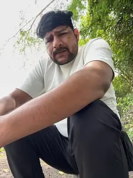 Snapshot of DeepakFucker01 chatting on 09-10-25, 06:02 DeepakFucker01 online show from 09-10-25, 06:02