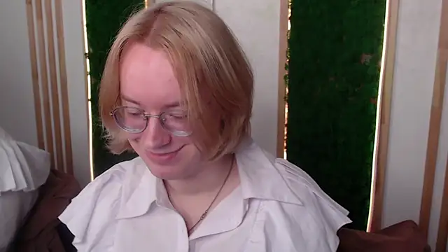 Snapshot of Amanda_Butlerr chatting on 06-18-26, 12:09 Amanda Butlerr online show from 06-18-26, 12:09